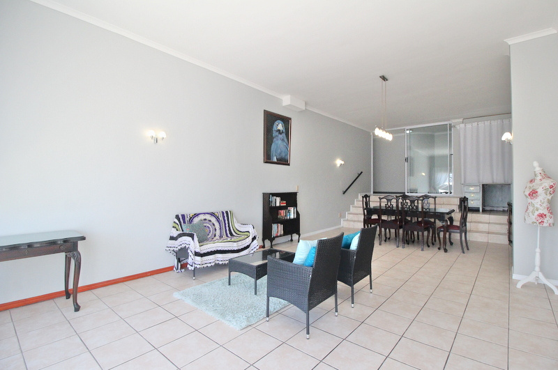 8 Bedroom Property for Sale in Mountainside Western Cape